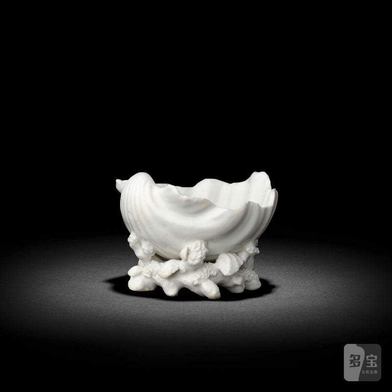 A Chelsea white shell salt, circa 1745-49 - 图3